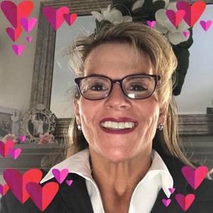 Meet your Posher, Deborah